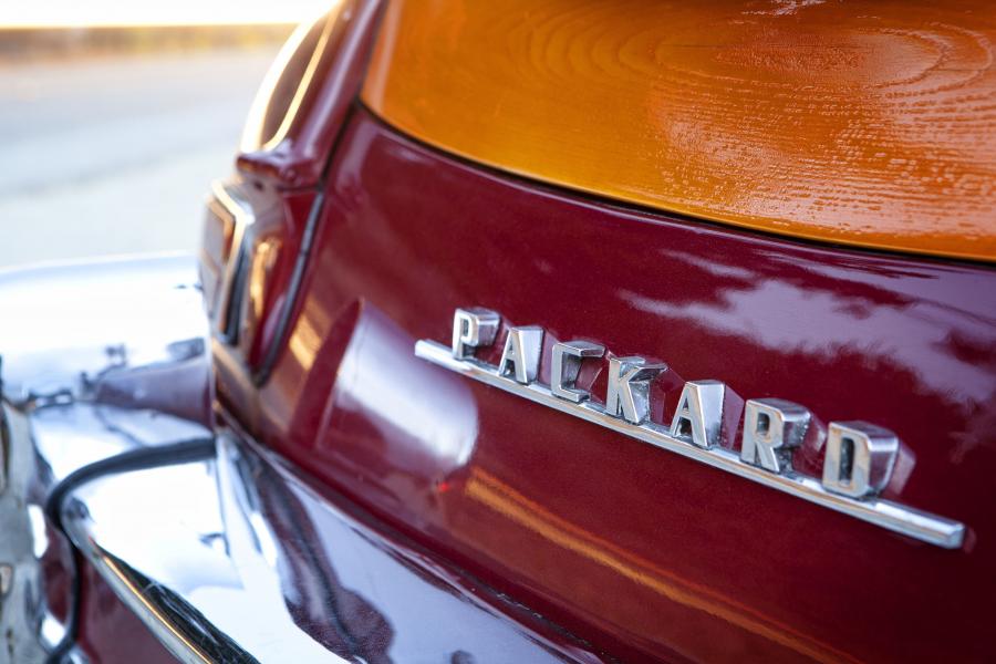  Packard Standard Eight Station Sedan 1948 года  (фото 24 из 36)